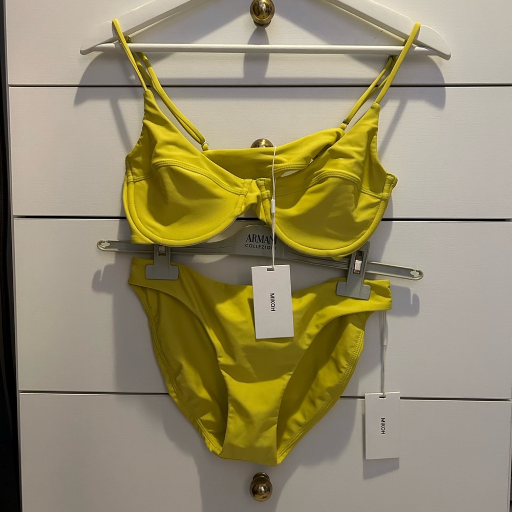 Mikoh Mumuroa Swim Top & Bottoms in Yuzu